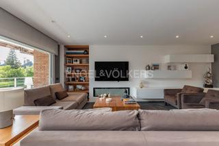 Apartament a Eixample. Exclusiva vivienda reformada exquisitamente y gran amplitud en l
