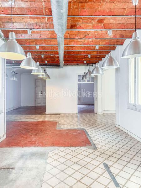 Foto 87a45ce5-5854-4eed-b187-e0899631a266. Alquiler apartamento exclusiva vivienda de 378m2 en portal del angel en Barcelona