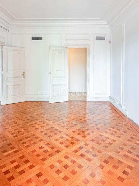 Foto 272eb018-b289-4f7b-b39b-5007fc91f205. Location appartement avec chauffage dans Gòtic Barcelona