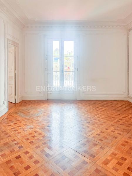 Foto 698c5bb9-086d-4af4-9a50-b0ac86277a4f. Miete appartement mit heizung in Gòtic Barcelona