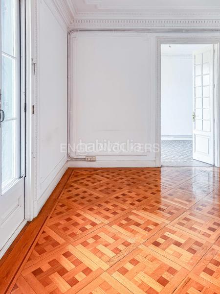 Foto fb6d9270-a601-4c5a-b3ab-cb753a369a77. Miete appartement mit heizung in Gòtic Barcelona