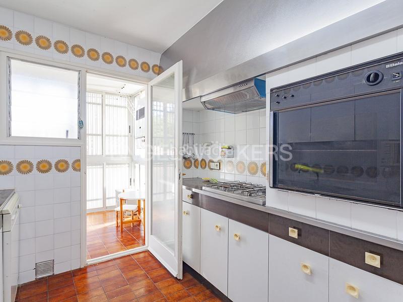 Foto a534385a-8b19-4e75-bcf4-6becd7fcb35c. Alquiler apartamento espectacular piso en primera línea de mar en Caldes d´Estrac