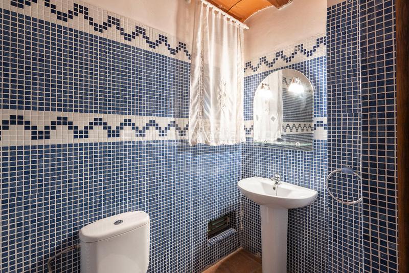 Foto e77f8af3-b02b-47a1-a4c2-ae3bfd5574a3. Casa magnífica casa con ascensor, piscina y gran garaje. en Vendrell (El)