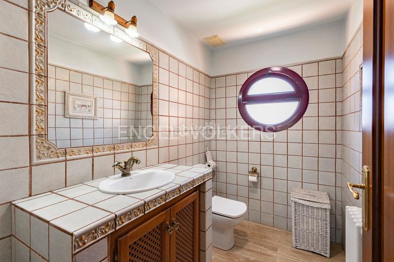 Foto ff75a770-1807-486a-a802-b2632ca0c2dc. Casa magnífica casa con ascensor, piscina y gran garaje. en Vendrell (El)