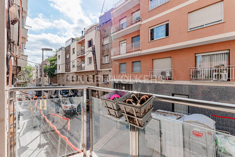 Foto 8d3afa75-14e5-44a1-8de5-317f2e950e25. Casa encantadora casa en sant andreu en Congrés - Indians Barcelona