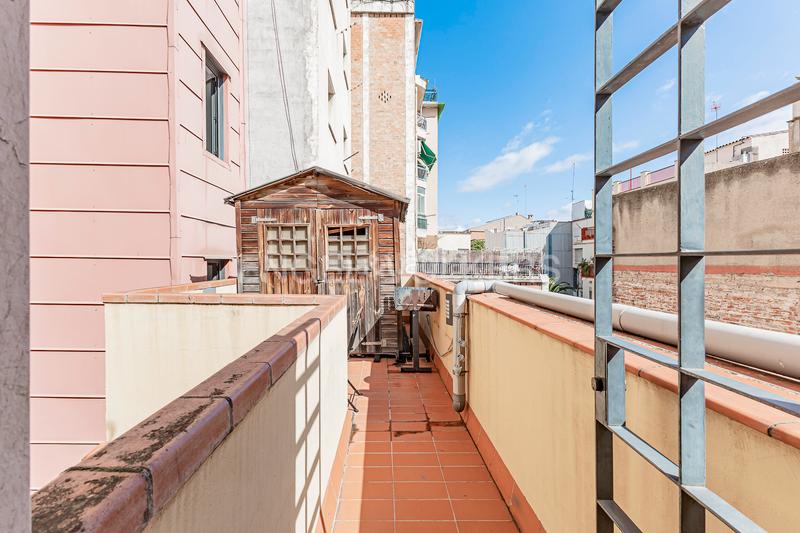 Foto b7a23eb2-e358-4d55-bfa2-886ad09b8093. Casa encantadora casa en sant andreu en Congrés - Indians Barcelona