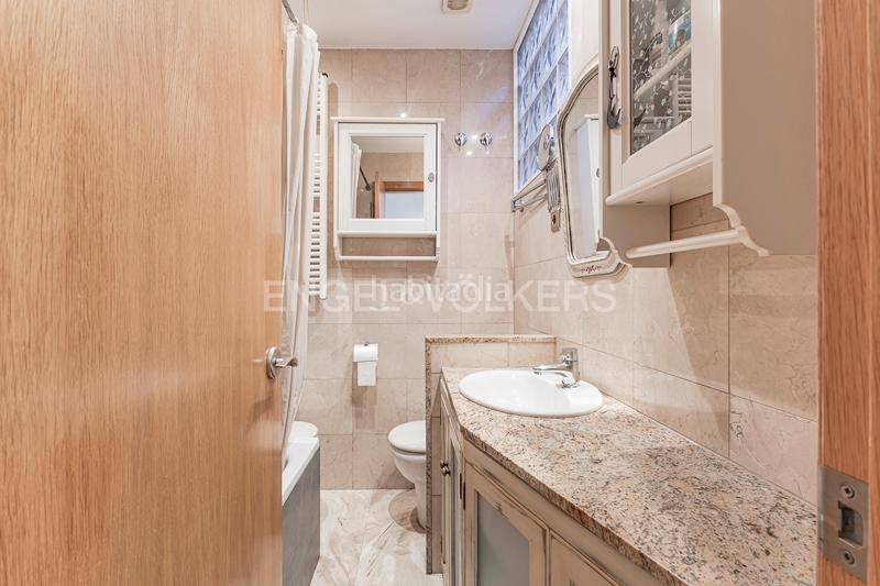 Foto bf29305b-dfda-41aa-b3c2-22c252602188. Casa encantadora casa en sant andreu en Congrés - Indians Barcelona