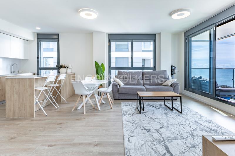 Foto 2380f07d-b348-4f7c-bb18-d57c7868ad26. Alquiler apartamento exclusivo piso nuevo frente al mar. en Badalona