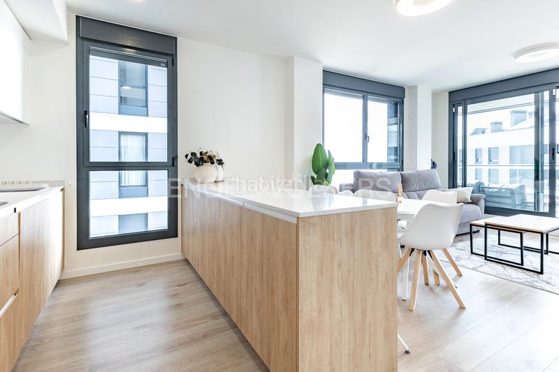 Foto 3e5f4de2-c0f1-4c09-9d8e-081b0fd72d64. Alquiler apartamento exclusivo piso nuevo frente al mar. en Badalona