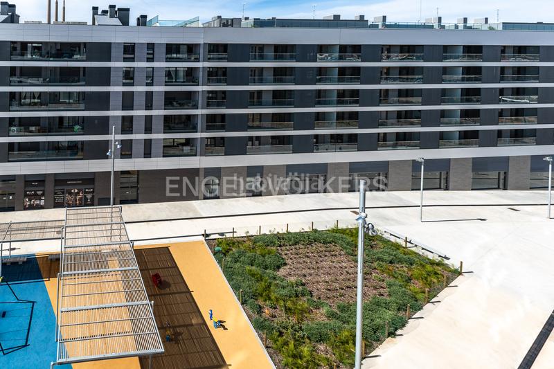 Foto 7a7aab94-5321-4eb5-bcd3-c8abaa6a6985. Alquiler apartamento exclusivo piso nuevo frente al mar. en Badalona