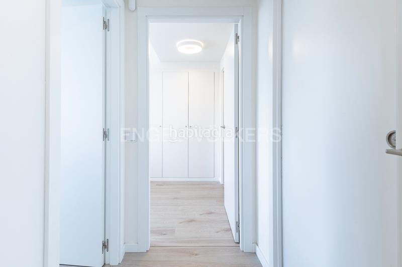 Foto 8733a678-64e2-4fa4-874c-6b8221c46632. Alquiler apartamento exclusivo piso nuevo frente al mar. en Badalona