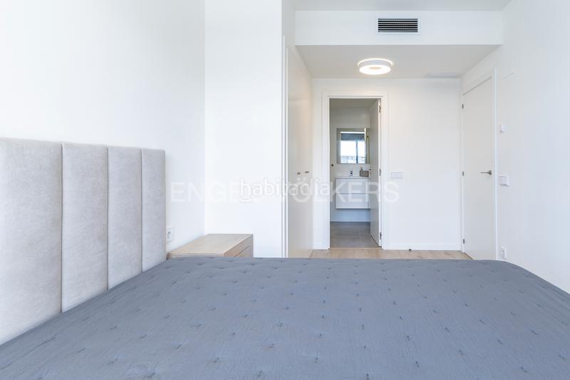 Foto 98bb1f1c-1eaf-416a-912d-594192a6a4b2. Alquiler apartamento exclusivo piso nuevo frente al mar. en Badalona