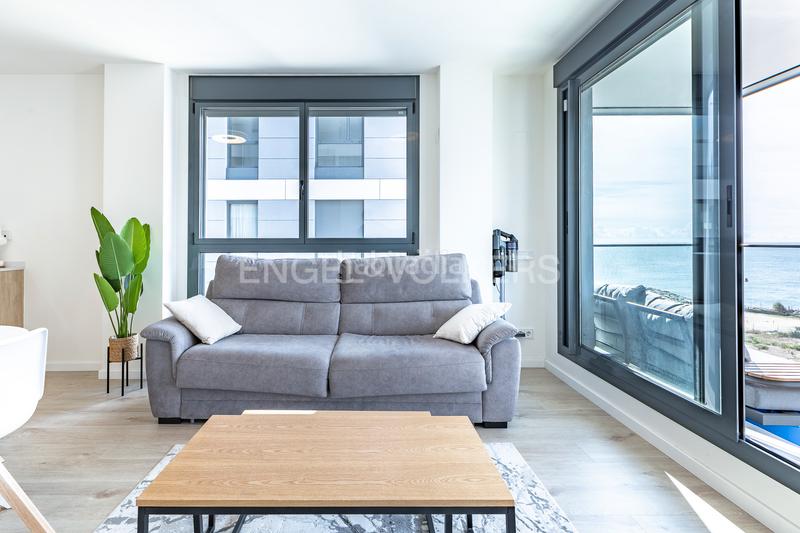 Foto f6c5135d-725e-47f6-9ca2-66fd030a0f41. Alquiler apartamento exclusivo piso nuevo frente al mar. en Badalona