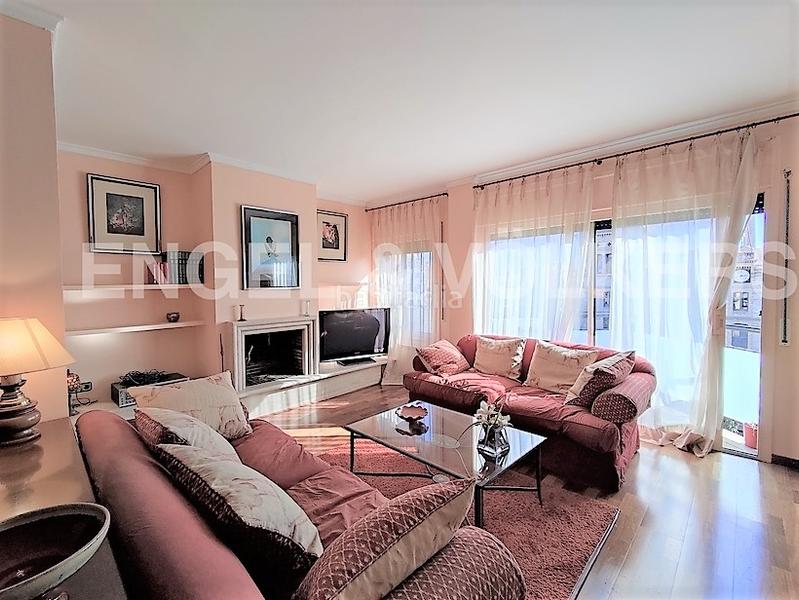 Foto 16c43a59-4933-4479-b553-e176c36b0c76. Alquiler apartamento piso amueblado en eixample con bonitas vistas en Barcelona