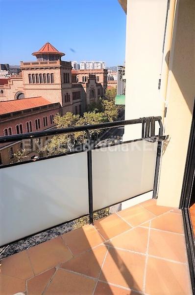 Foto 39b2f250-50bc-4e93-896d-030287acfaee. Alquiler apartamento piso amueblado en eixample con bonitas vistas en Barcelona