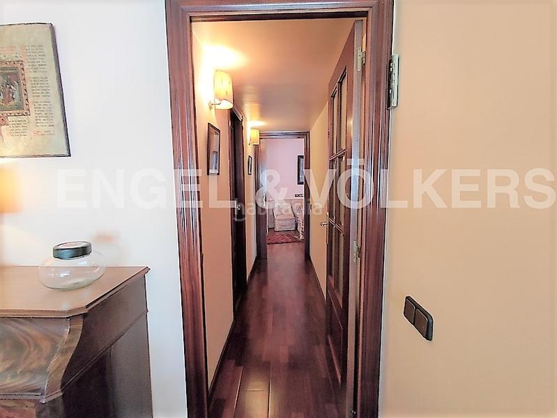 Foto 57a9d6f4-bcc1-433f-b06b-1afea015f512. Alquiler apartamento piso amueblado en eixample con bonitas vistas en Barcelona