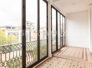 Piccolo appartamento in Dreta de l´Eixample. Luminoso piso con preciosas vistas de la pedrera