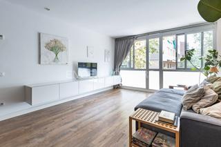 Lloguer Apartament a La Nova Esquerra de l´Eixample. Piso de diseño en calle corsega