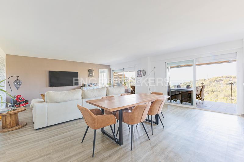 Foto 155c6fb0-8639-4de1-9fbc-27ff9a904be5. Apartament amb calefacció aparcament piscina a Bellamar Castelldefels