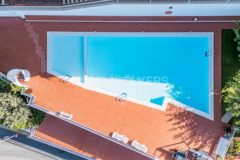 Foto 37ebd49e-9539-4878-ba63-59e4ffeddedc. Apartament amb calefacció aparcament piscina a Bellamar Castelldefels