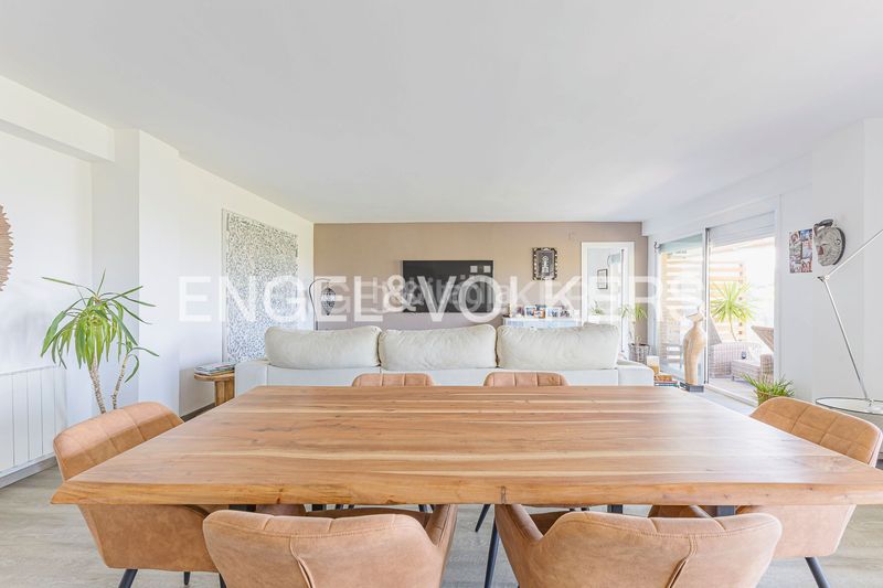 Foto 54de9aaa-8212-4713-9da8-875a4c081cba. Pis amb calefacció aparcament piscina a Bellamar Castelldefels