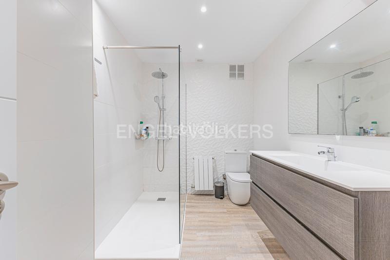 Foto 55cdb6c4-dac0-45e1-89f8-3294e776d642. Apartament amb calefacció aparcament piscina a Bellamar Castelldefels