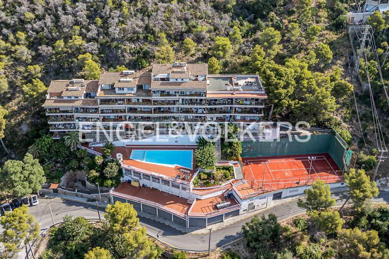Foto 70d1085c-c90b-4a14-b130-3dd476f83934. Pis amb calefacció aparcament piscina a Bellamar Castelldefels