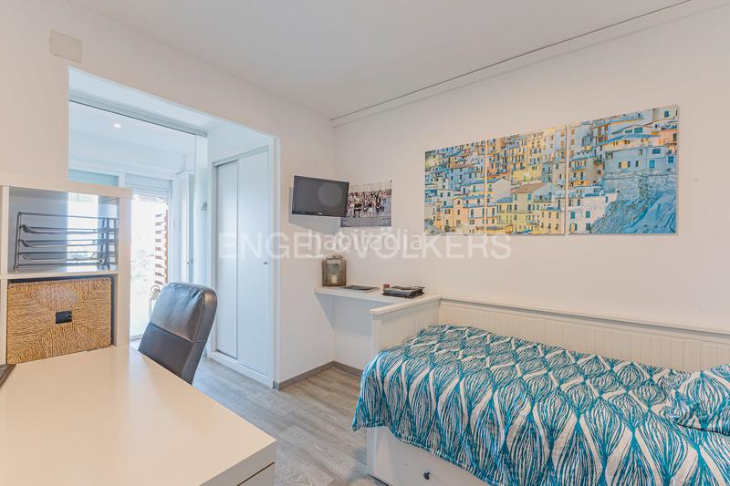 Foto 90125fbe-1906-4add-bc41-bba6a4555b10. Apartament amb calefacció aparcament piscina a Bellamar Castelldefels