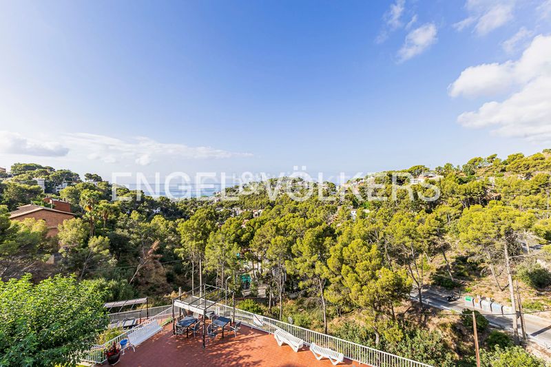 Foto a67be6de-85c0-469b-901b-da7a239eac49. Pis amb calefacció aparcament piscina a Bellamar Castelldefels