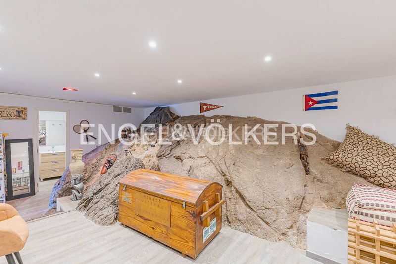 Foto a870a315-ff89-4b14-bcef-dfa3d23b2eea. Pis amb calefacció aparcament piscina a Bellamar Castelldefels