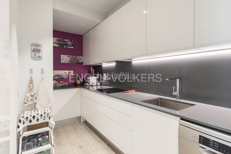 Foto 0a72c2f3-7150-4223-a3a0-77dd5cd99a64. Piccolo appartamento con riscaldamento parcheggio in Barcelona