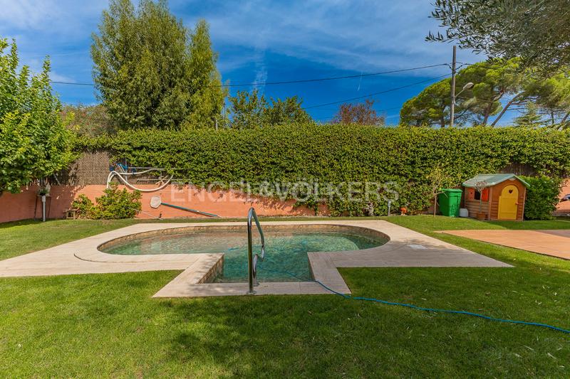 Foto 8408fd23-f12a-4c28-9501-d1b713496796. Casa amb calefacció aparcament piscina a Valldoreix Sant Cugat del Vallès