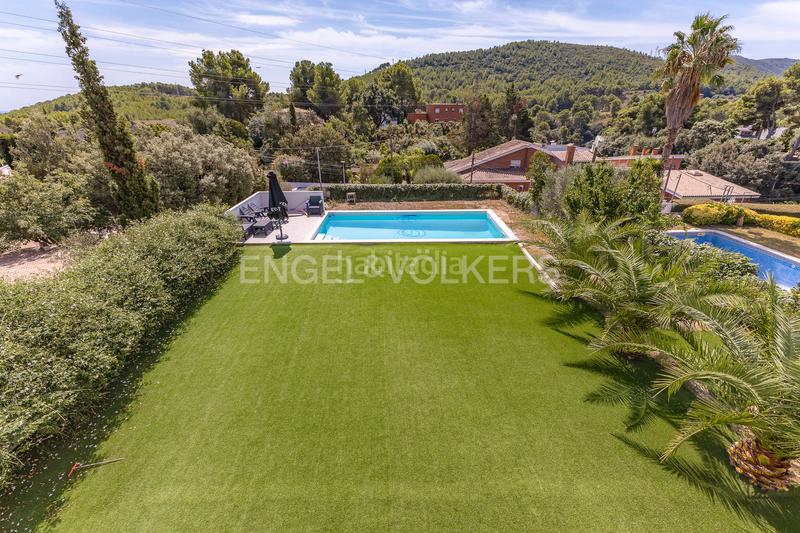 Foto 3c6baad9-e1c7-4e75-b64e-54abafb510d7. Casa con riscaldamento piscina in La Sentiu Gavà