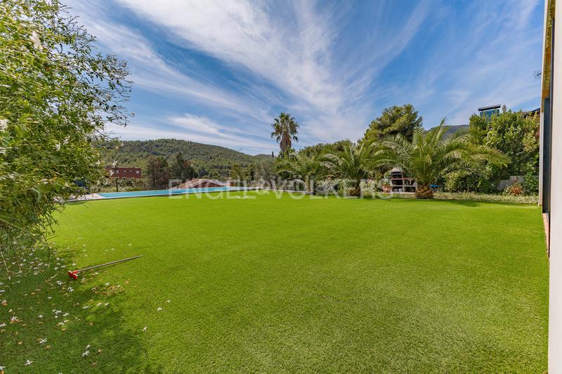 Foto ca3b3e70-a5a1-4031-81c0-8fdef4db49fe. Casa con riscaldamento piscina in La Sentiu Gavà