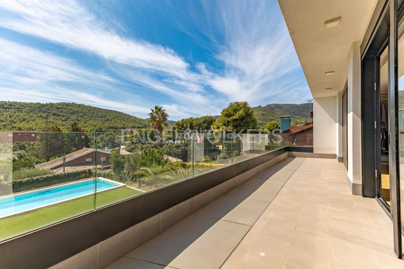 Foto f0fb1832-90af-4978-a6e1-f738b1a8d6f4. Casa con riscaldamento piscina in La Sentiu Gavà