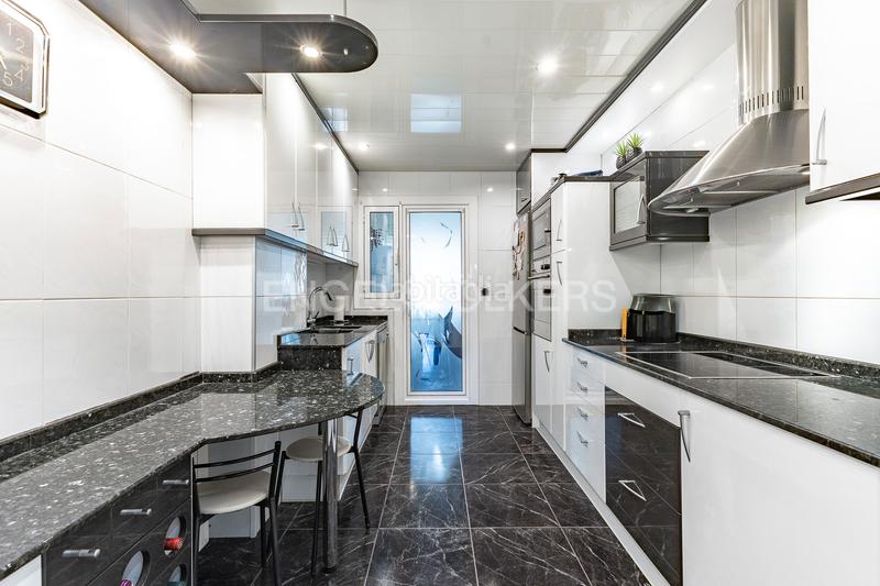 Foto 29b07596-f053-49b9-8cf3-173c6b2fb5fa. Apartamento magnifico piso al lado de plaza españa en Sabadell