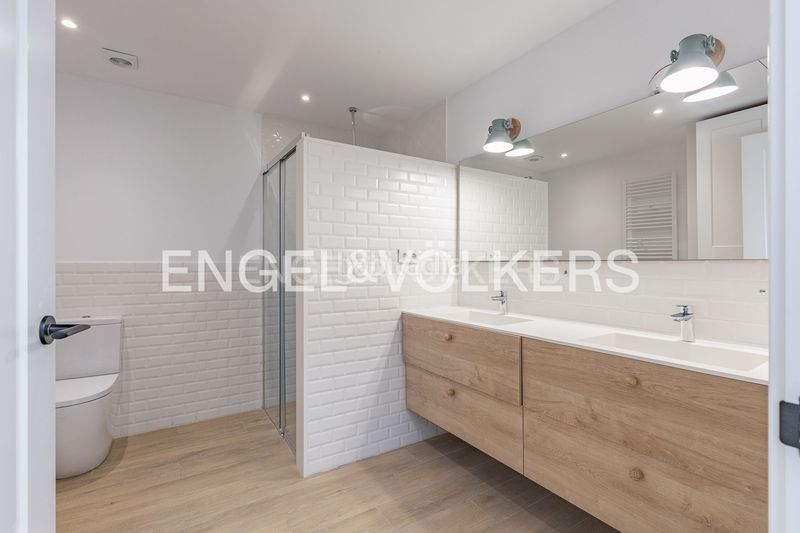Foto f5a7c7c3-a5c4-42d9-8376-f51bfa052a7c. Haus mit heizung in Centre Sant Quirze del Vallès