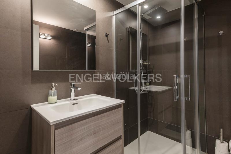 Foto aa904395-1580-40d1-9941-71b3a466ec43. Piccolo appartamento con riscaldamento parcheggio in Barcelona