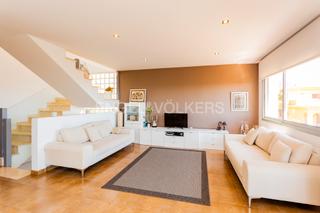 Rent House in Vallcarca - Penitents. Elegante casa pareada con vistas al mar en mas trader cubelles