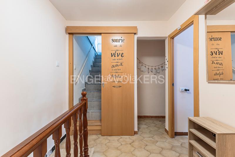 Foto 389c5e3c-57af-443e-bacf-527b2ccbd09f. Casa amb calefacció a Diagonal-Colomeres Gavà