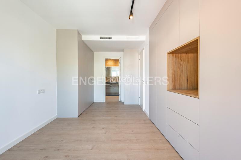 Foto 897c5cad-89fa-4aca-bd50-a0be8559643f. Alquiler casa obra nueva en paseo maritimo en Baixador Castelldefels