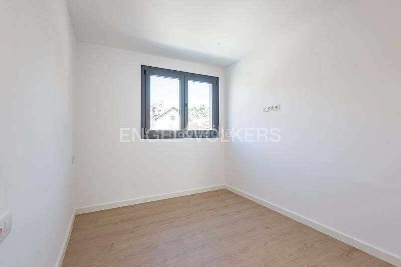 Foto 97779f13-702e-4c78-bb55-cf26994b1ce0. Alquiler casa obra nueva en paseo maritimo en Baixador Castelldefels