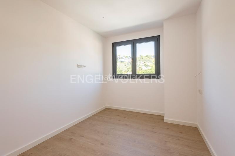 Foto c49f01b2-c25b-466a-b458-64777c673b6b. Alquiler casa obra nueva en paseo maritimo en Baixador Castelldefels