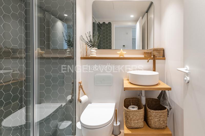 Foto 86149343-322c-479f-ba8c-05681c30c50e. Lloguer apartament amb calefacció aparcament piscina a Sitges