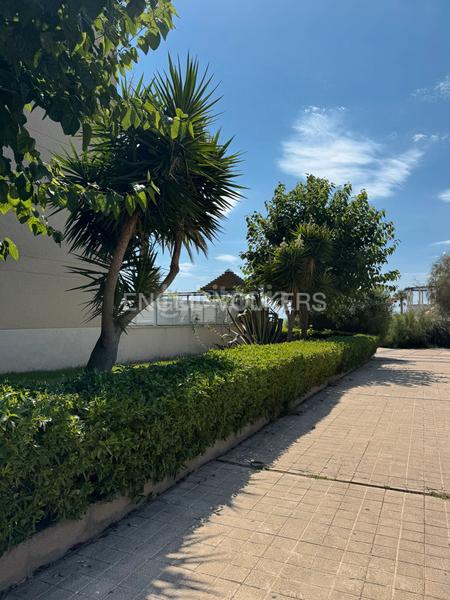 Foto 917c2835-976b-4c0d-8698-b9e6c9d58700. Lloguer apartament amb calefacció aparcament piscina a Sitges