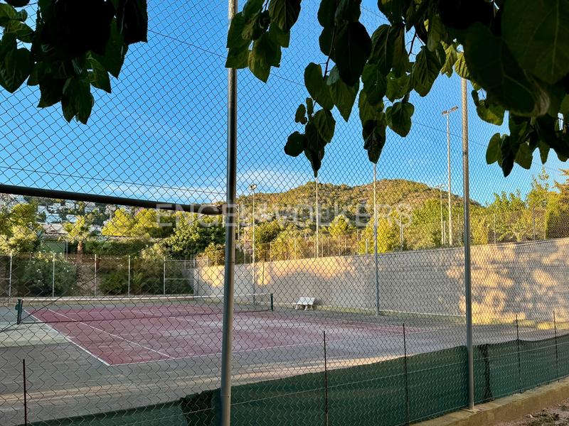 Foto d39beb21-8492-4b91-81a8-359e7290a084. Lloguer apartament amb calefacció aparcament piscina a Sitges