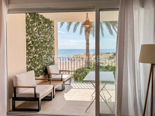 Location Appartement à Aiguadolç - Sant Sebastià. Magnífico piso reformado en primera línea de mar en sitges