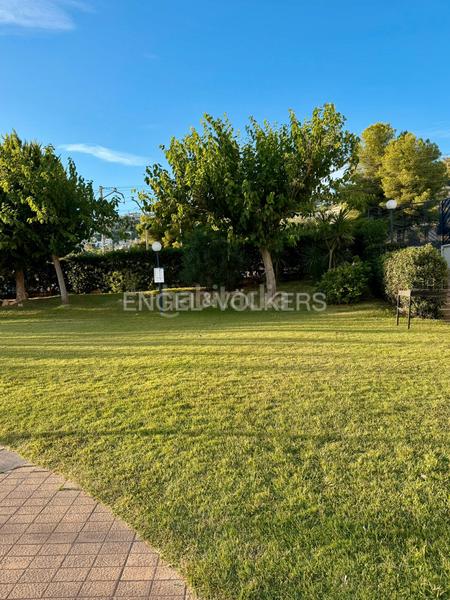 Foto 516fd9ee-39d9-44b6-9ee3-968396d87f47. Miete appartement mit heizung parking pool in Aiguadolç - Sant Sebastià Sitges