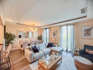Miete Appartement in Sant Antoni. Apartamento temporal de diseñador en gran vía de les corts