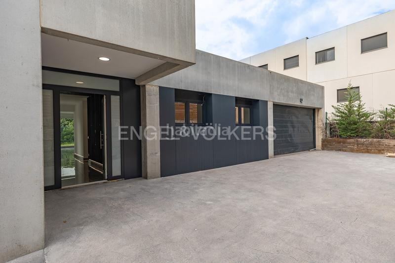 Foto f22d02d8-688c-4a81-a316-a86e5c0df232. Maison avec chauffage parking piscine dans Masies de Voltregà (Les)